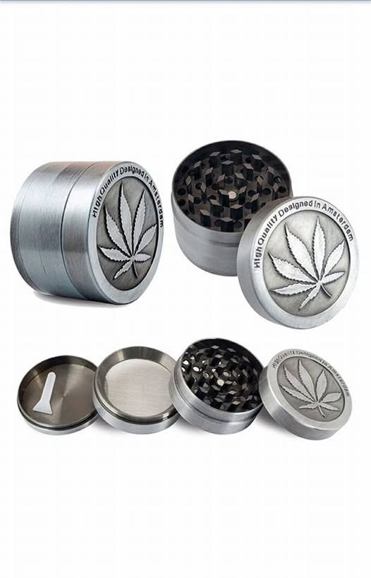 35282709_964973733679589_1681460742693322752_n Spice 1.6 Inch 4 Part Top Cannabis engraved Metal Grinder