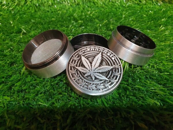 WhatsApp Image 2025-06-19 at 14.16.45_b7618bce Spice 1.6 Inch 4 Part Top Cannabis engraved Metal Grinder