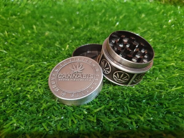 WhatsApp Image 2025-06-19 at 14.16.49_8df9ae7c Spice 1.6 Inch 3 Part Top and Side Engraved Metal Grinder